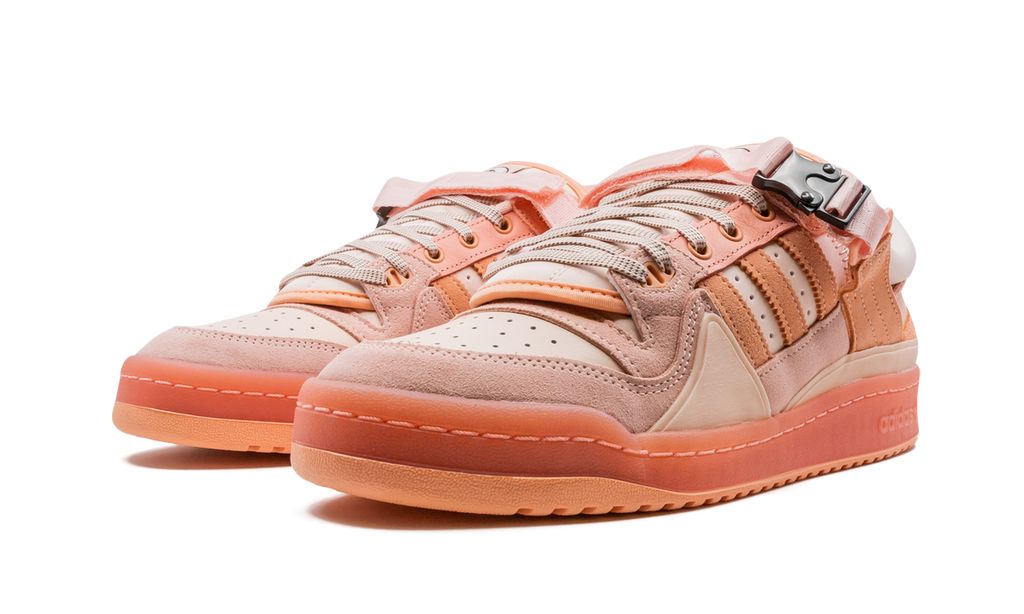 Huevo de Pascua rosa de Bad Bunny de Adidas