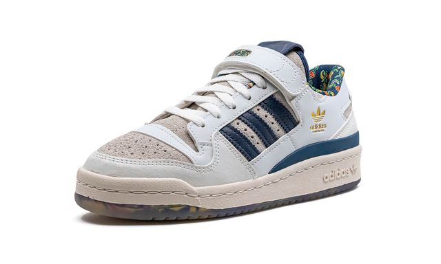 Adidas Forum 84 Low Singapur