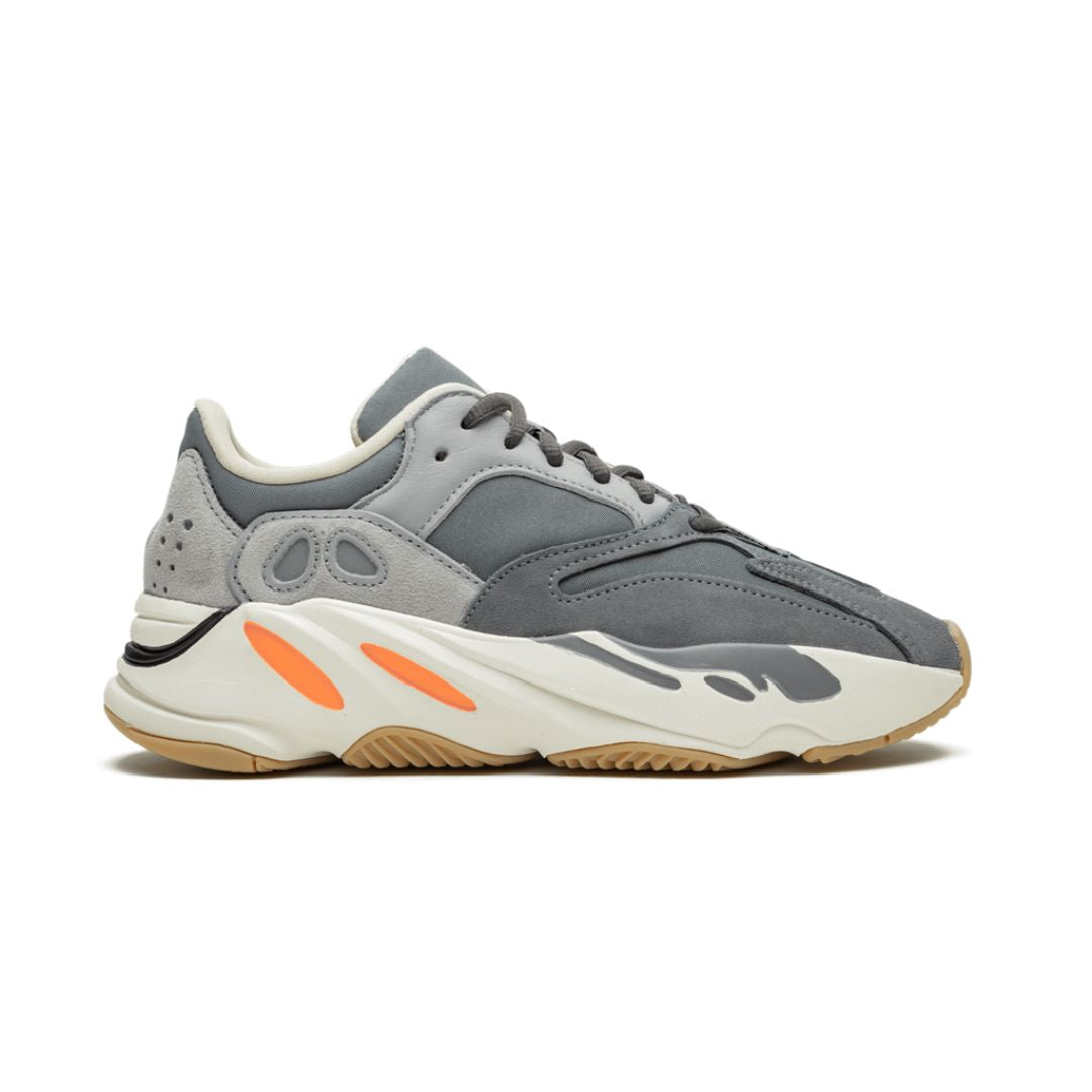 Imán Adidas Yeezy Boost 700