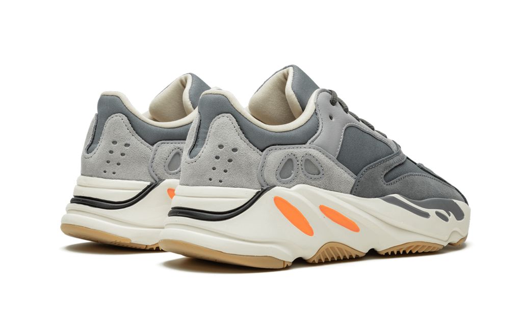 Imán Adidas Yeezy Boost 700