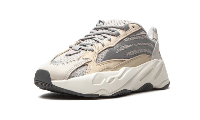 Adidas Yeezy Boost 700 V2 Crema
