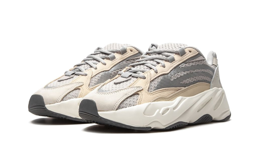 Adidas Yeezy Boost 700 V2 Crema