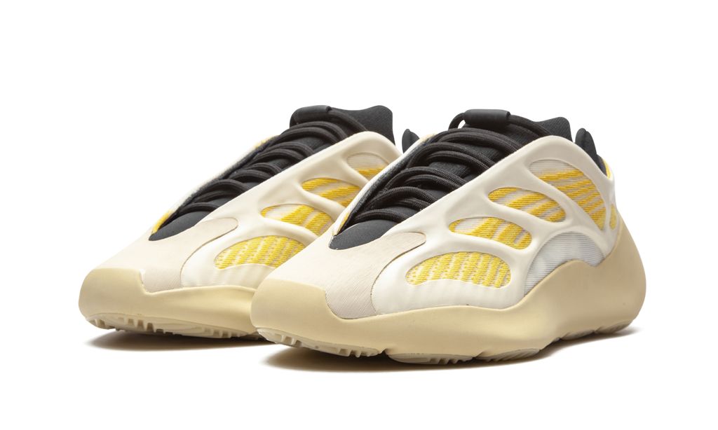 Adidas Yeezy Boost 700 V3 Saflor