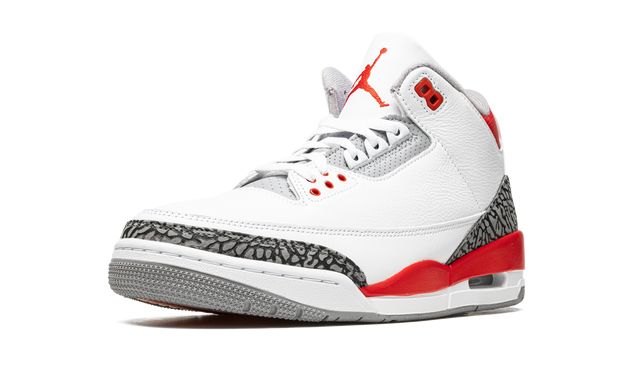 Air Jordan 3 Feuerrot