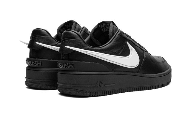 Emboscada x Nike Air Force 1 Low Negras