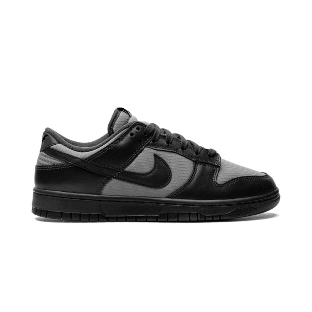 Dunk Low Retro „Off Noir Smoke Grey“