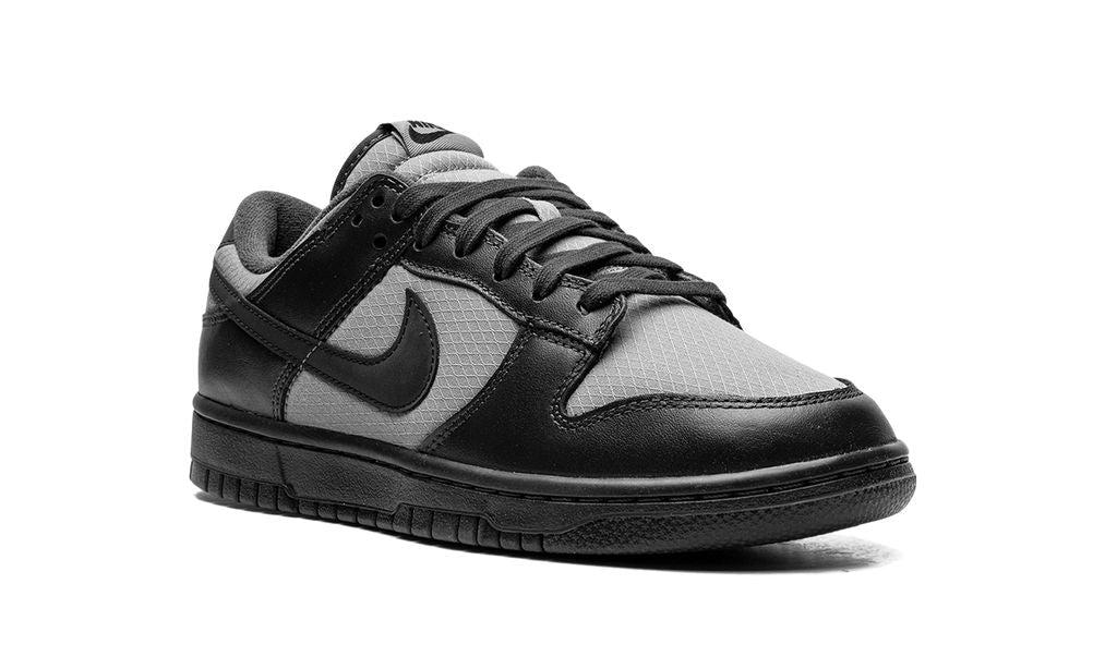 Dunk Low Retro „Off Noir Smoke Grey“
