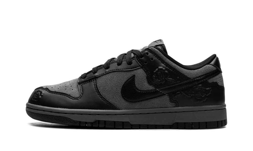Dunk Low para mujer "Black Roses"