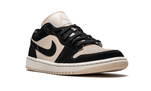 Jordan 1 Low Negro Guayaba Hielo