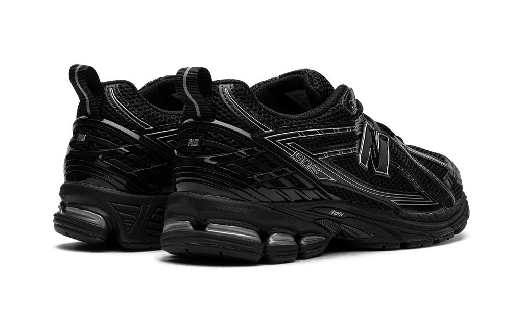 New Balance 1906R "Negro/Plata"