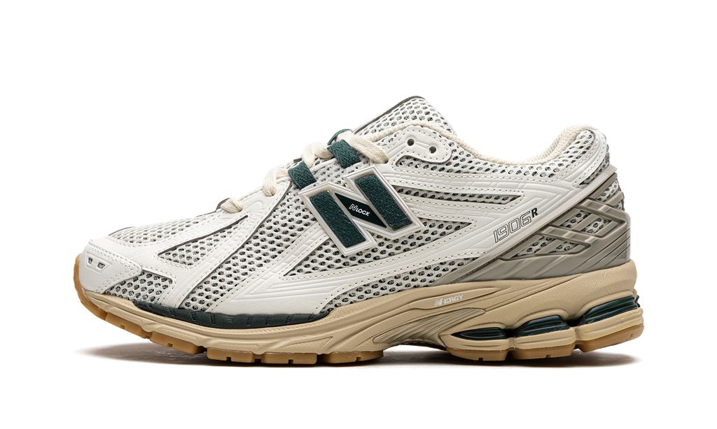 New Balance 1906R "Kith-Negro"