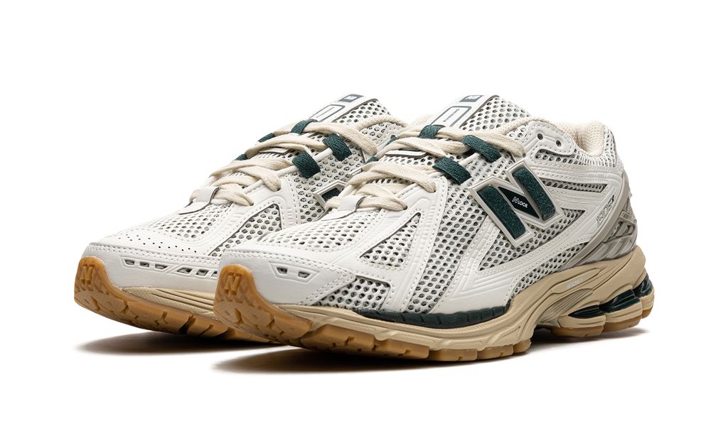 New Balance 1906R "Kith-Negro"