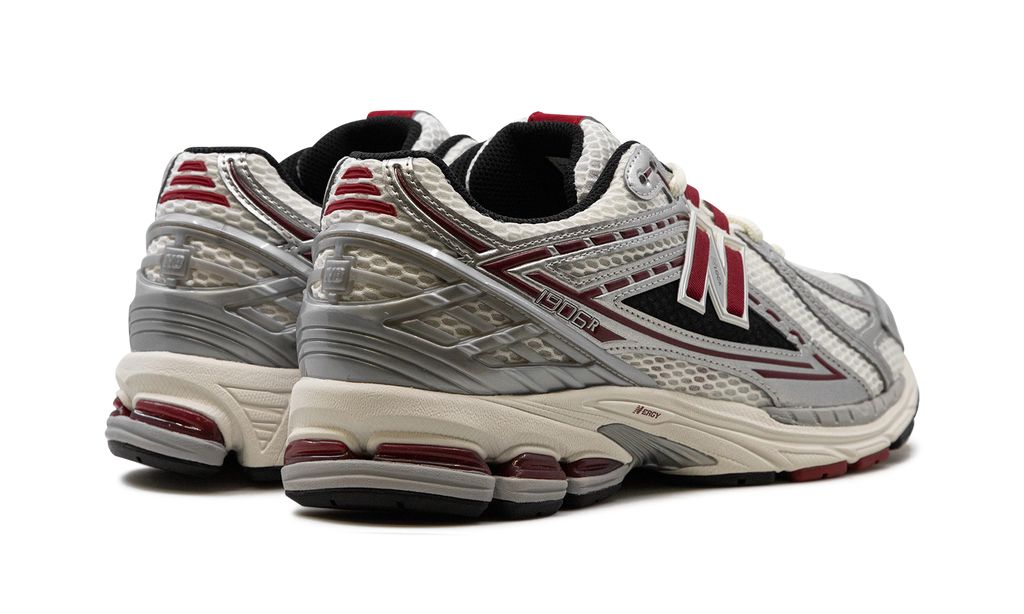 New Balance 1906R "Plata/Carmesí"