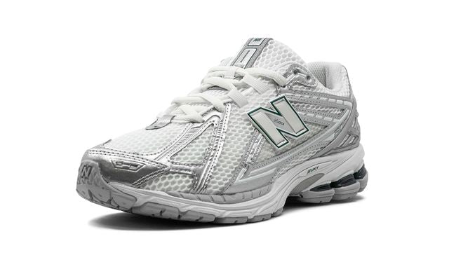 New Balance 1906R "PLATA METALIZADA"