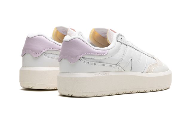 New Balance 302 „Weiß Matt Pink“