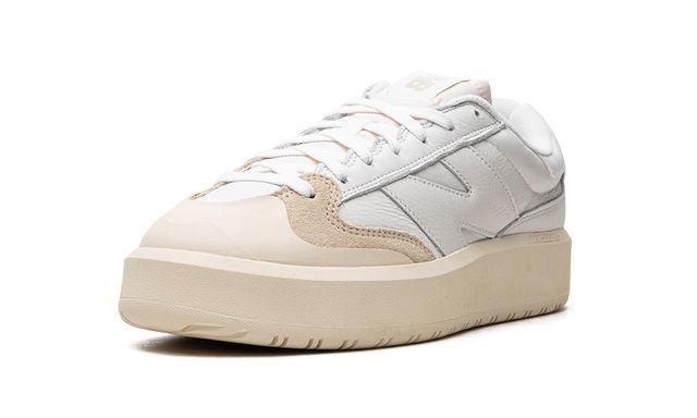 New Balance 302 „Weißer Mondstrahl“