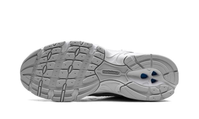 New Balance 530 Moonbeam Silber Metallic