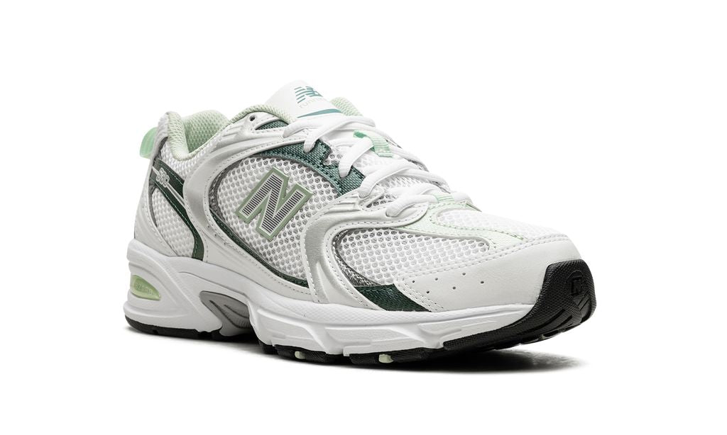 New Balance 530 Blanco New Spruce Clay Ash
