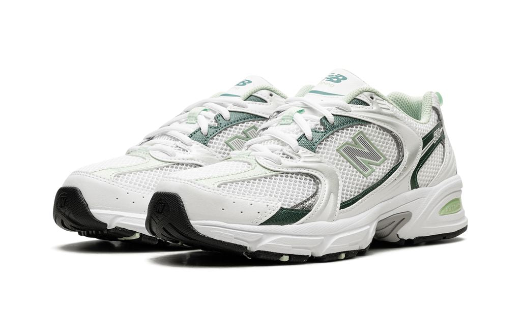 New Balance 530 Blanco New Spruce Clay Ash