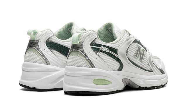 New Balance 530 Blanco New Spruce Clay Ash