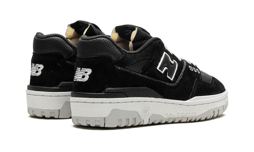 New Balance 550 Schwarzes Wildleder