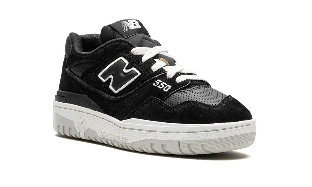 New Balance 550 Schwarzes Wildleder