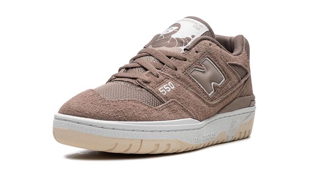 New Balance 550 Pilz