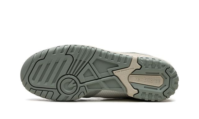 New Balance 550 Seeschaumgrün