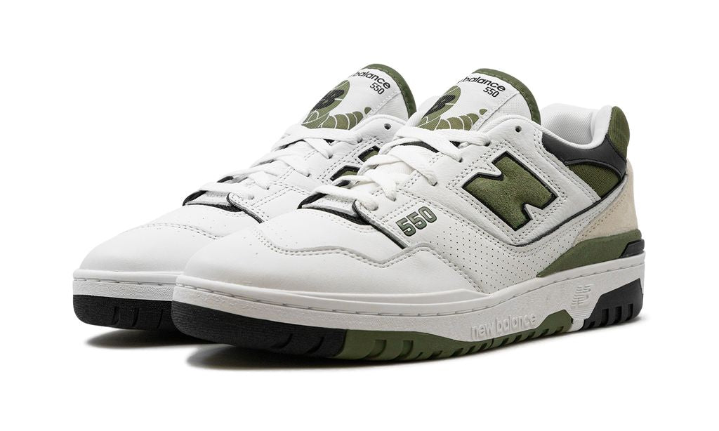 New Balance 550 Blanco/Olivino Oscuro