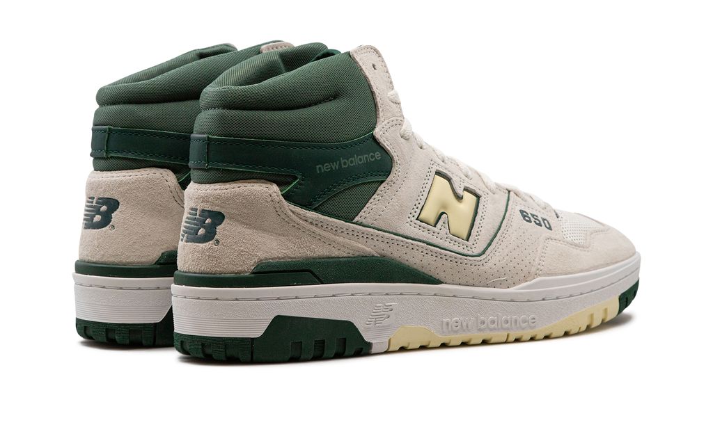 New Balance 650R Sea Salt Nightwatch Green