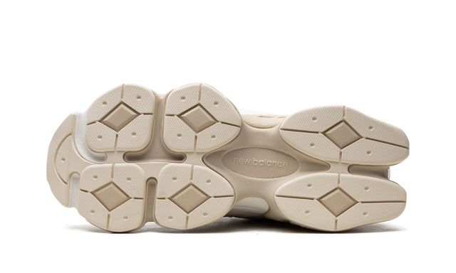 New Balance 9060 Beige Weiß