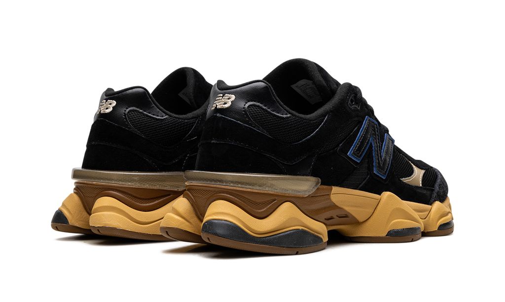 New Balance 9060 Schwarz Royal Gum