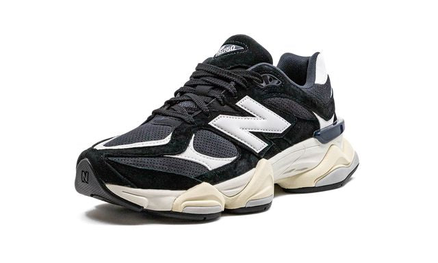 New Balance 9060 Schwarz Weiß