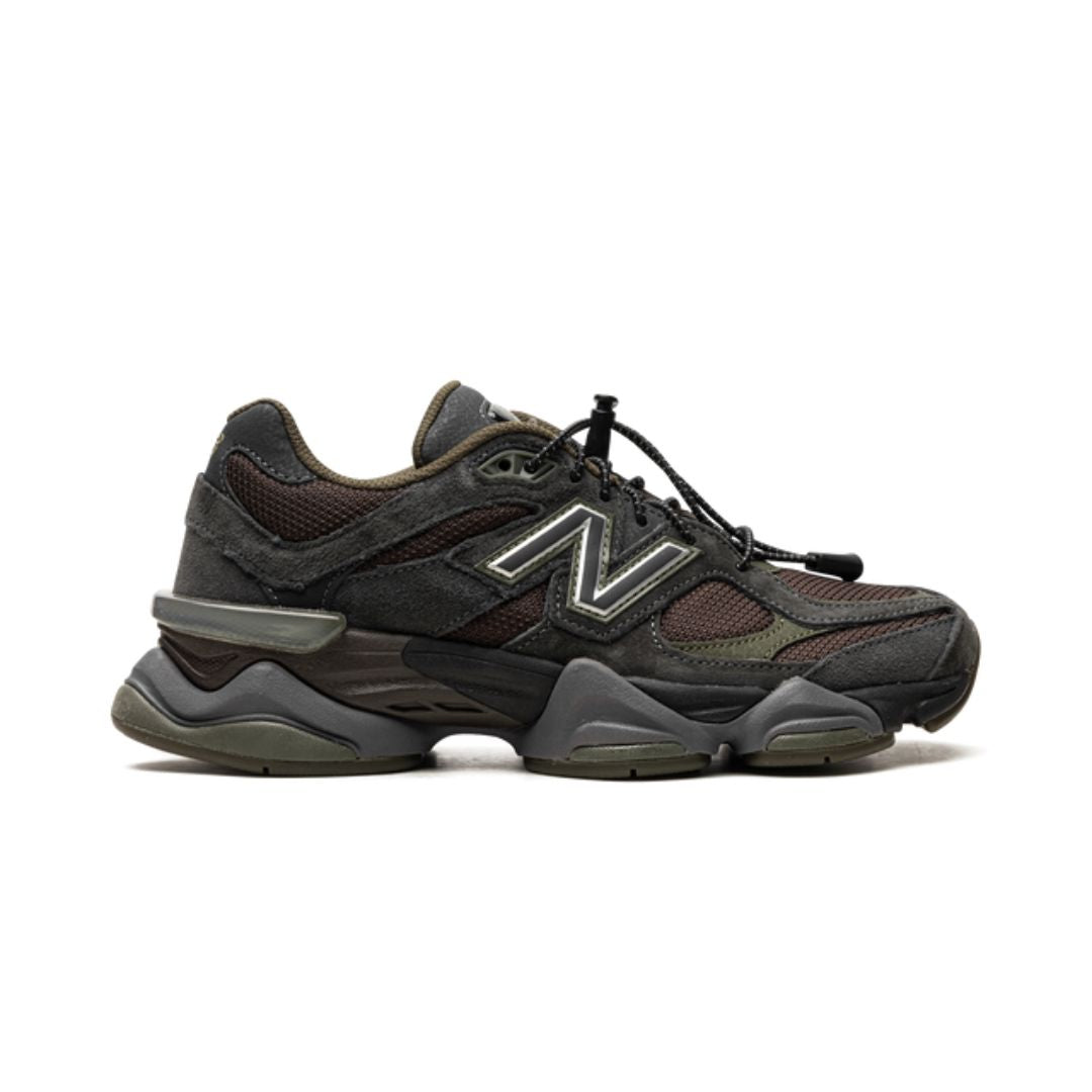 New Balance 9060 Blacktop/Dunkles Moos/Schwarz