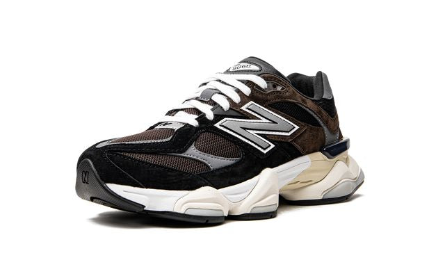New Balance 9060 Marrón