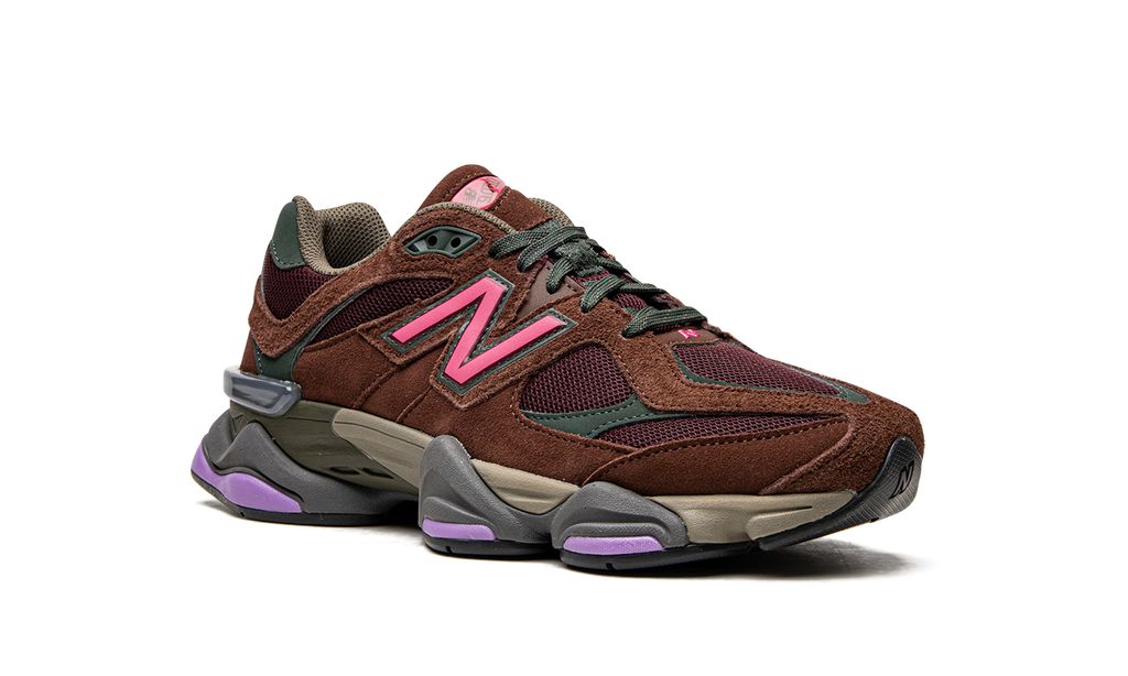 New Balance 9060 Burgunderrosa