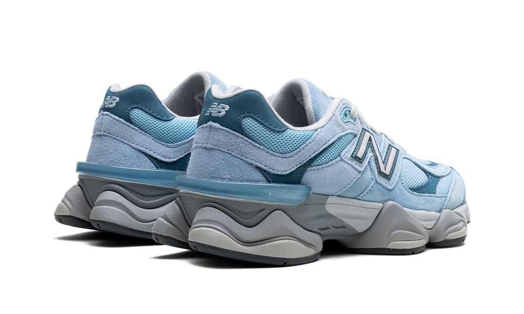 New Balance 9060 Chromblau