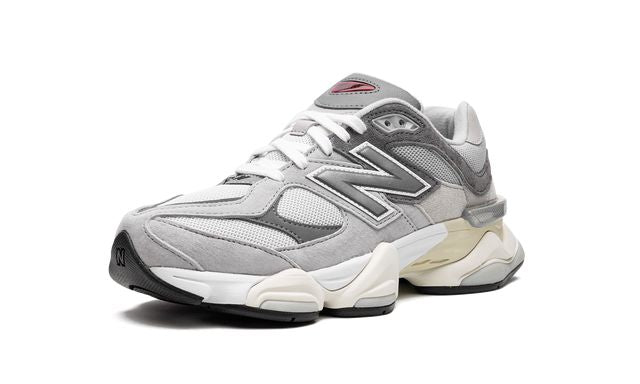 New Balance 9060 Grau