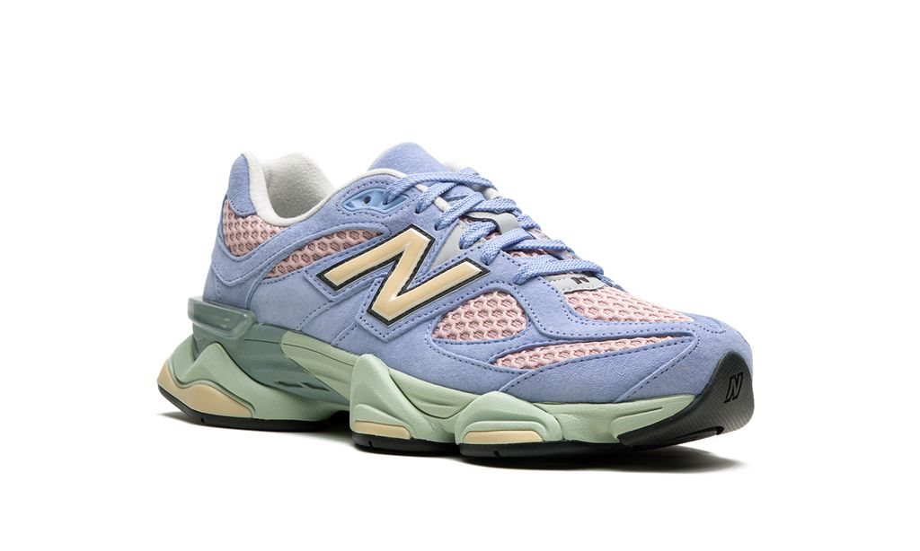 New Balance 9060 Missing Pieces Daydream Blau
