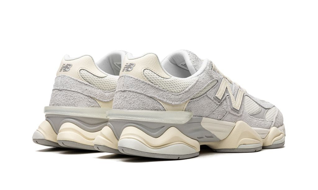 New Balance 9060 Quarzgrau