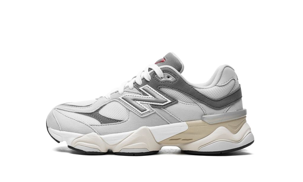 New Balance 9060 Regenwolkengrau