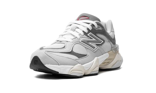 New Balance 9060 Regenwolkengrau
