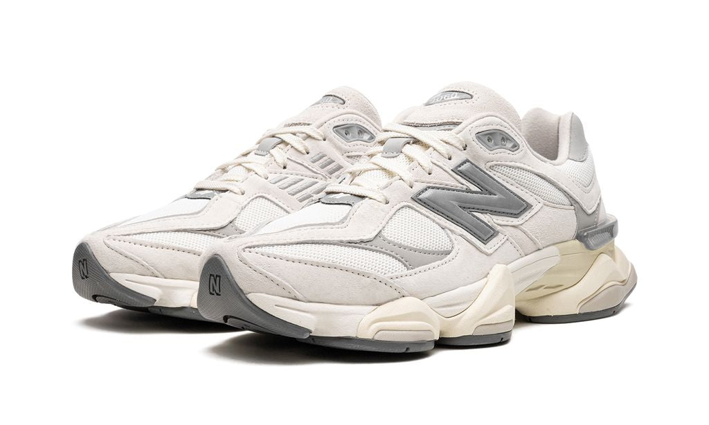New Balance 9060 Meersalzweiß