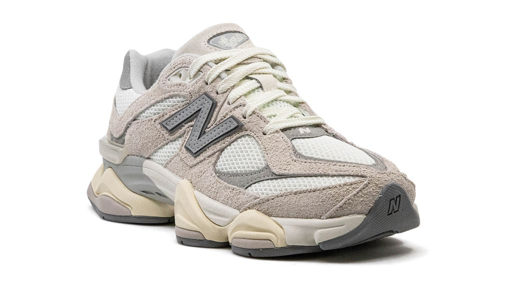 New Balance 9060 Suede Pack - Meersalz