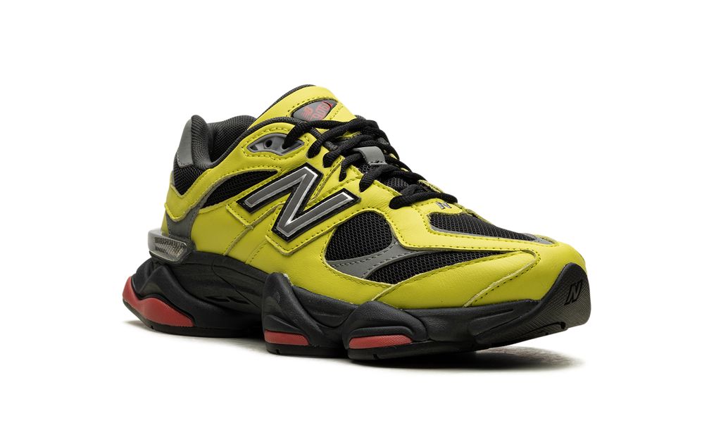 New Balance 9060 Teebaum