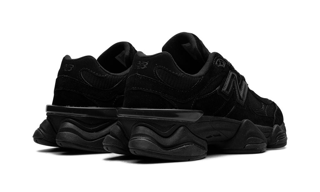 New Balance 9060 Triple Negro