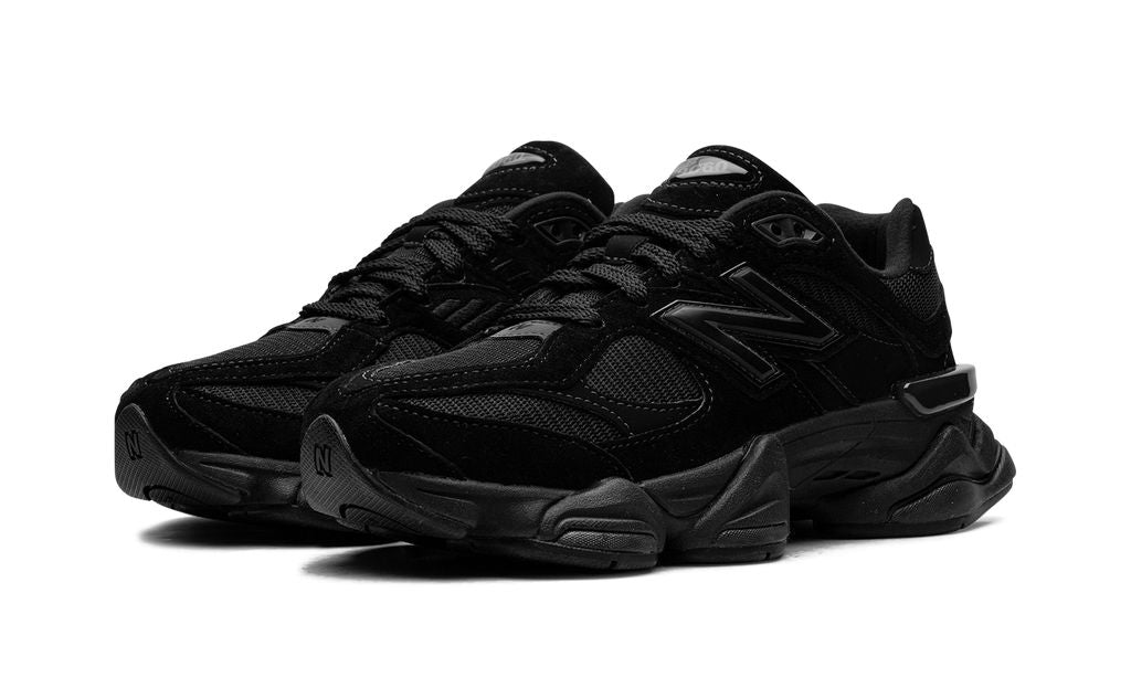 New Balance 9060 Triple Negro