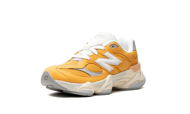 New Balance 9060 Gelb Beige