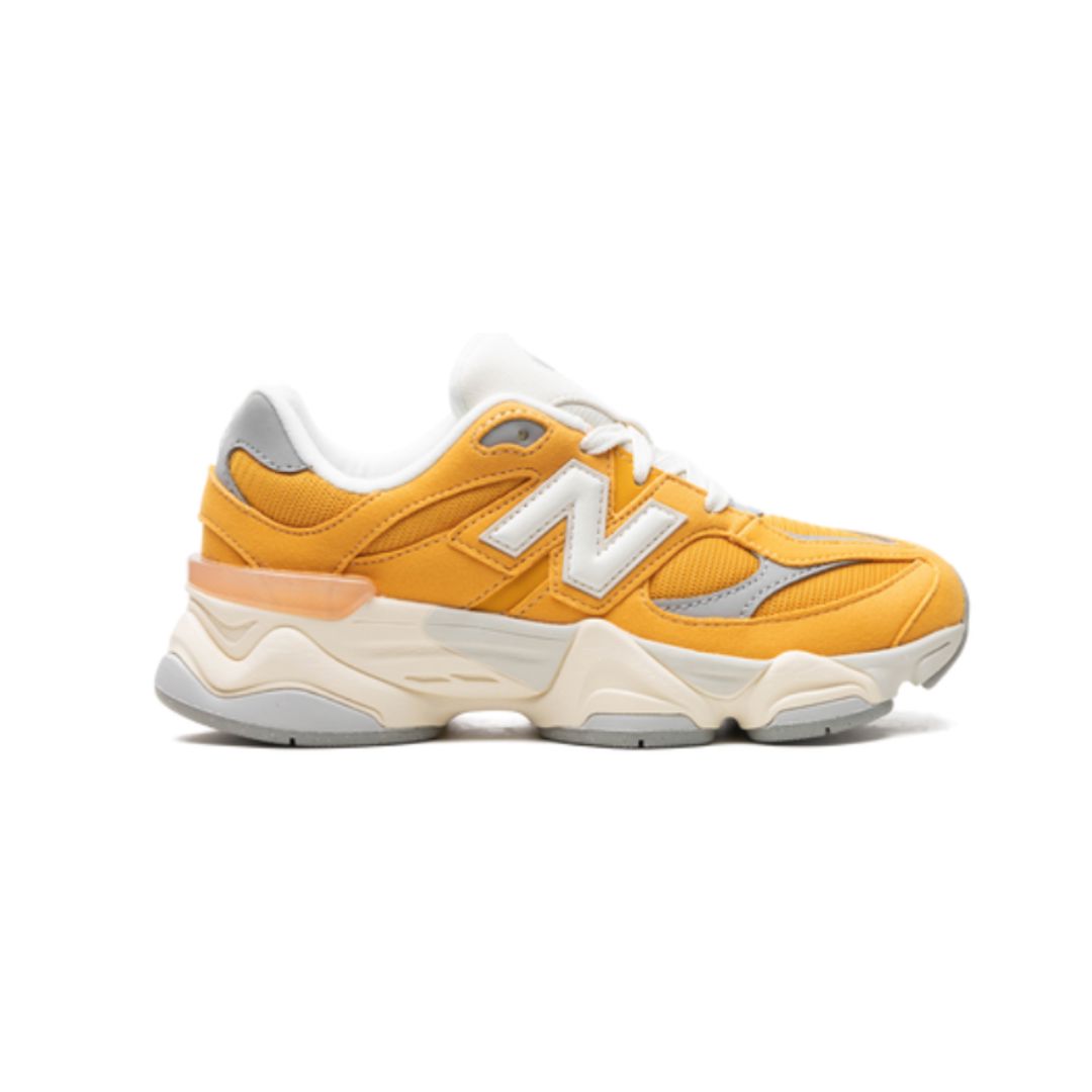 New Balance 9060 Gelb Beige