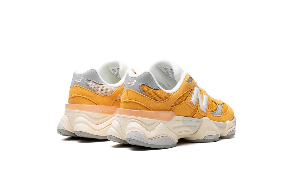 New Balance 9060 Gelb Beige